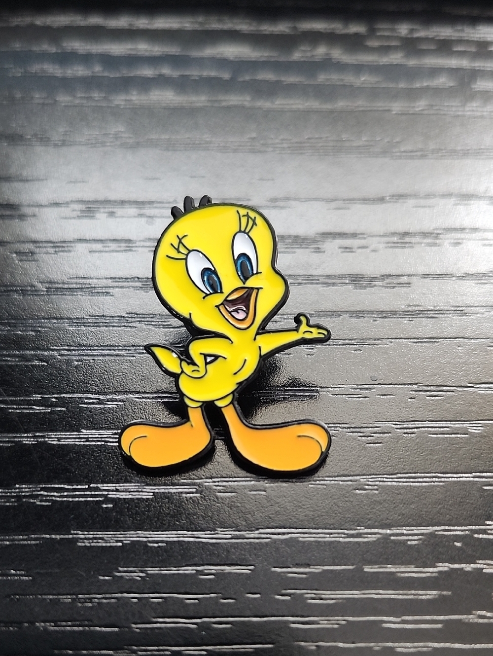 Warner Bros. Tweety Bird Yellow and Orange Enamel Pin